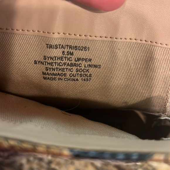 Steve Madden Trista Tri-Colored Snake Ankle Boots Size 8.5 - Picture 7 of 9